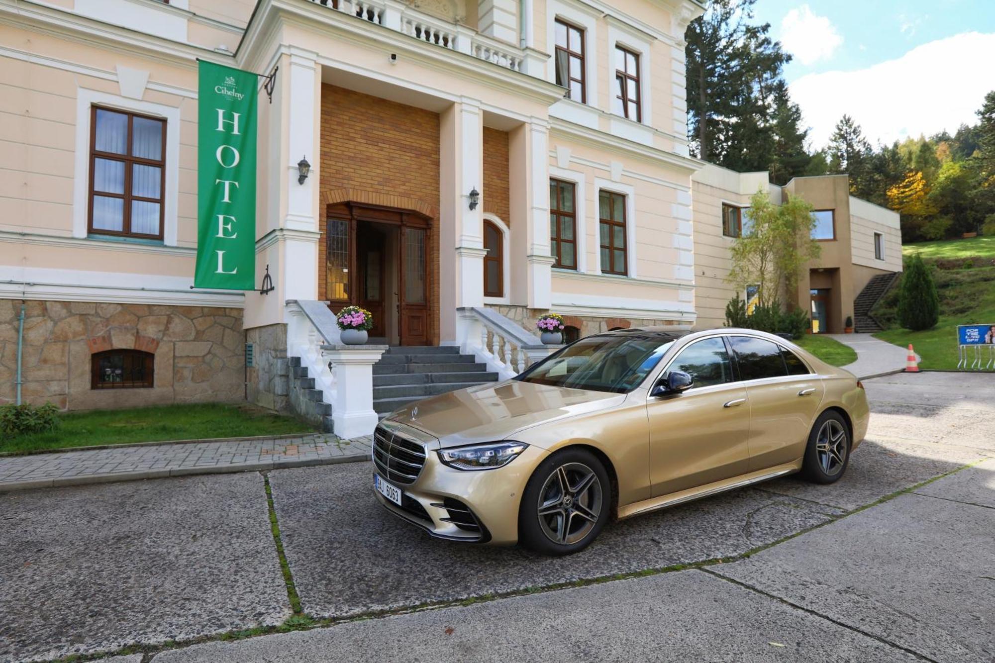 Hotel Chateau Cihelny Karlovy Vary Exterior photo