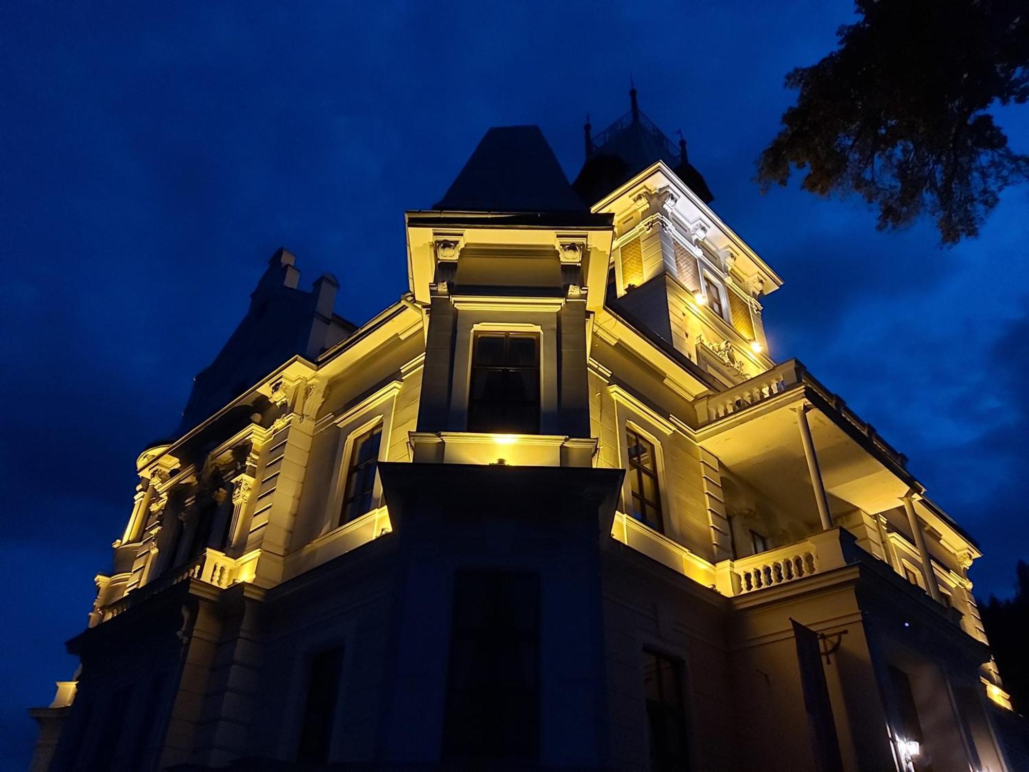 Hotel Chateau Cihelny Karlovy Vary Exterior photo